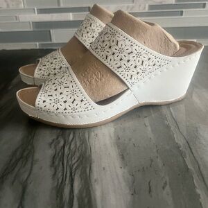Women's White Floral Cutout Platform Wedge Slide Sandals